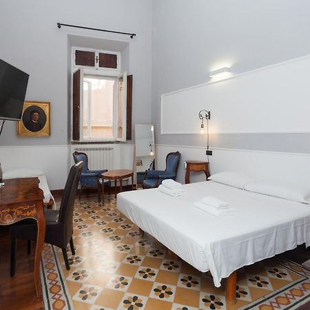 Palazzo Del Duca Piazza Navona Guest House روما المظهر الخارجي الصورة