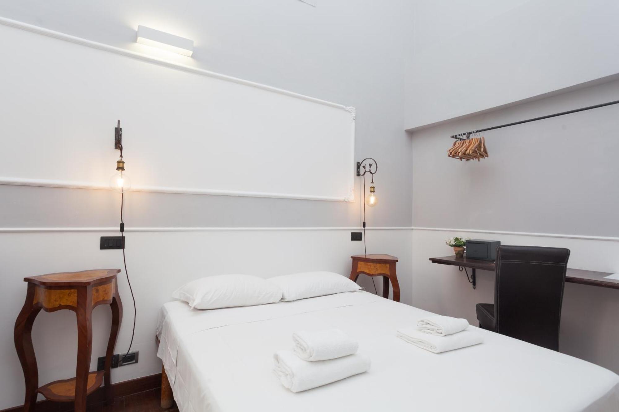 Palazzo Del Duca Piazza Navona Guest House روما المظهر الخارجي الصورة