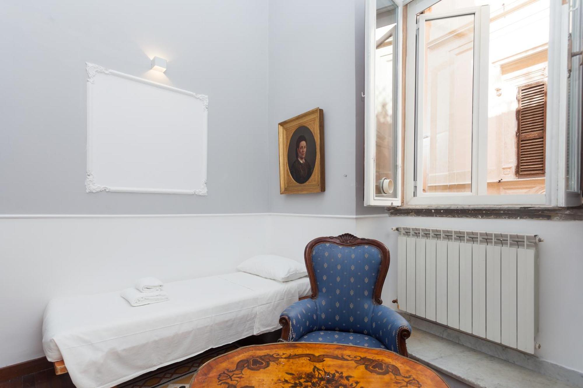 Palazzo Del Duca Piazza Navona Guest House روما المظهر الخارجي الصورة