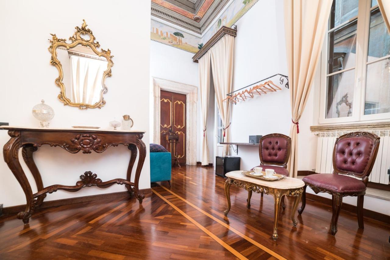 Palazzo Del Duca Piazza Navona Guest House روما المظهر الخارجي الصورة
