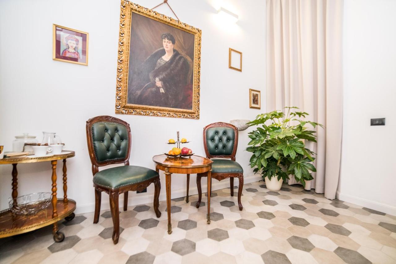 Palazzo Del Duca Piazza Navona Guest House روما المظهر الخارجي الصورة