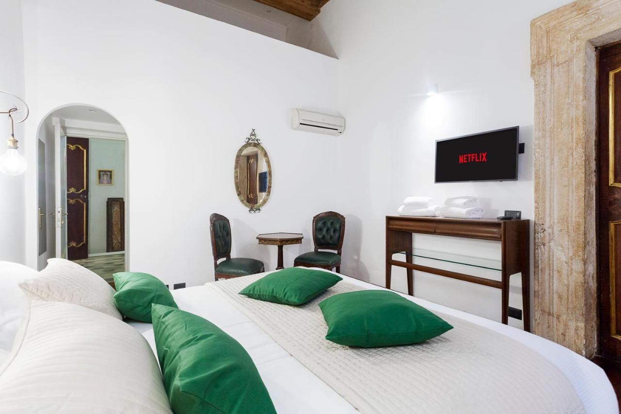 Palazzo Del Duca Piazza Navona Guest House روما المظهر الخارجي الصورة