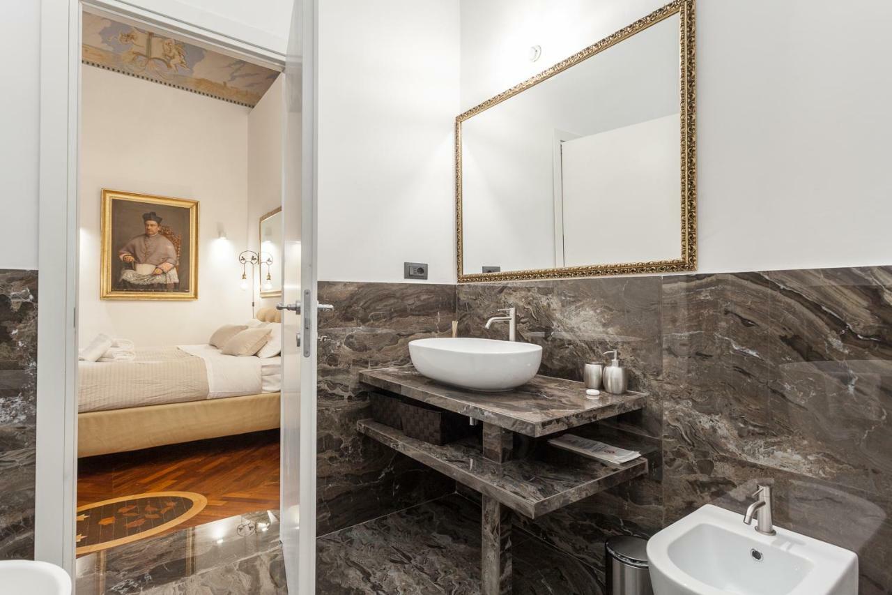 Palazzo Del Duca Piazza Navona Guest House روما المظهر الخارجي الصورة